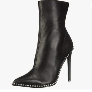 STEVE MADDEN WORN ONCE BLACK Women's Worthy Ankle Boots